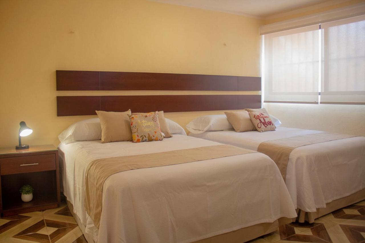 Casa 3 Torres En El Barrio Santiago, Centro. Villa Merida Luaran gambar